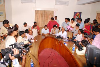 2 [L to R] Chairman, Mr Devendra Khandelwal, Mukhtar Abbas Naqvi, Jitendra & Sameer surrounded by t